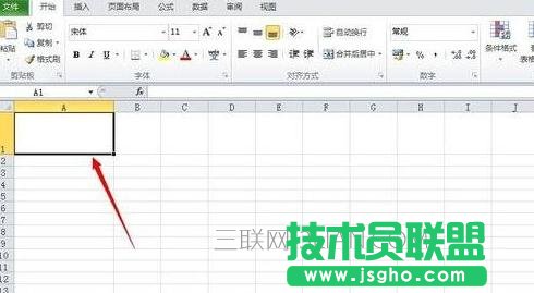 excel表格斜线中打字   三联