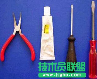 电脑配件怎么组装 三联