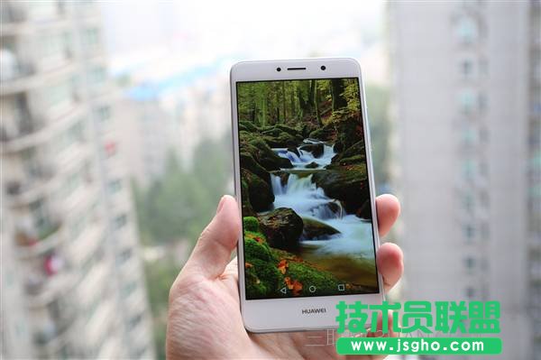 华为畅享7Plus蓝色怎么样好看吗？华为畅享7Plus蓝色真机开箱图赏 三联