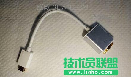 机顶盒怎样连接台式电脑显示器和音响