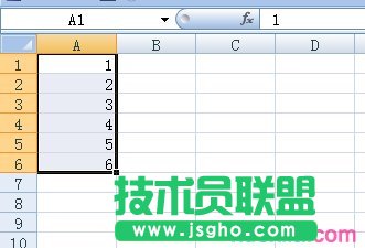 excel中如何求一列的和 三联