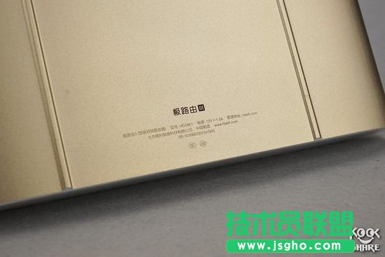 极路由3真机拆解评测