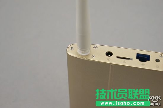 极路由3真机拆解评测