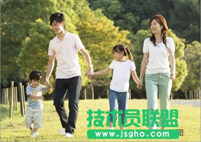 彩影怎么制作怀旧电影艺术效果  三联