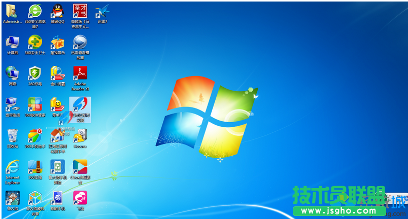 Win7系统将桌面图标拖到空白处就被弹回了怎么办   三联