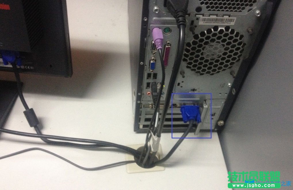 Win8电脑屏幕分辨率不能调如何解决？