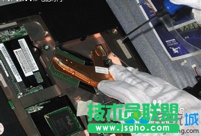 显卡不能更换