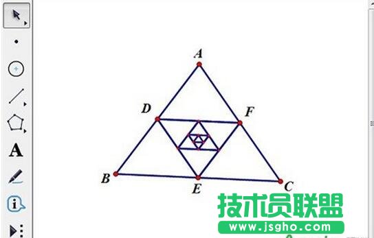 利用迭代构造中点三角形