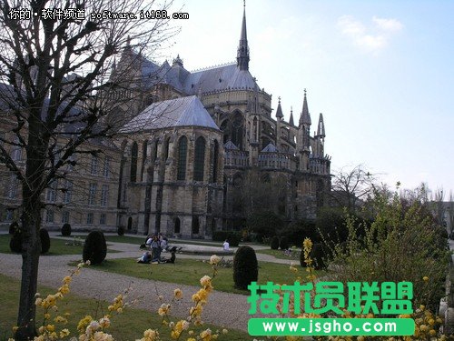 好照片和你一起重返“梦幻校园” 三联教程